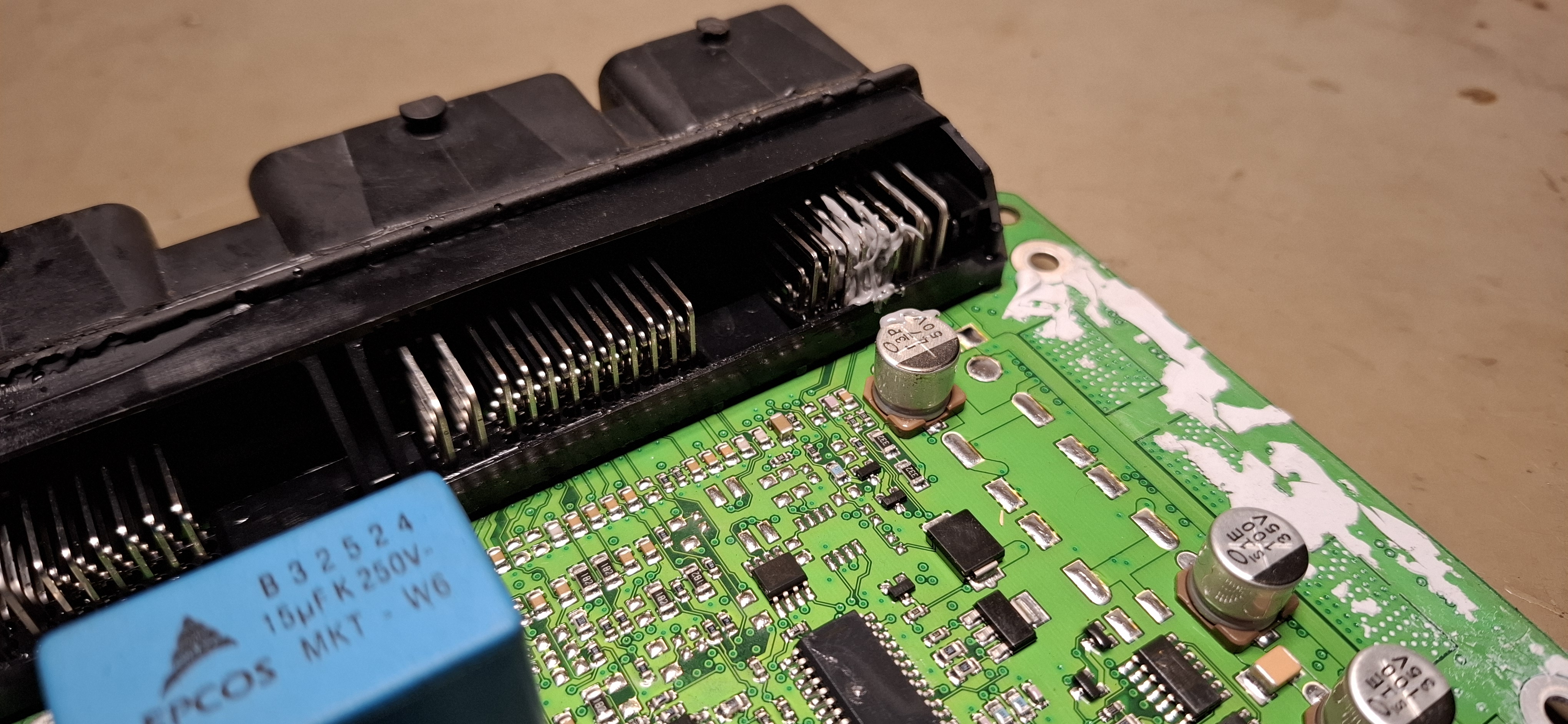 Sterownik Visteon ECU przed naprawą
